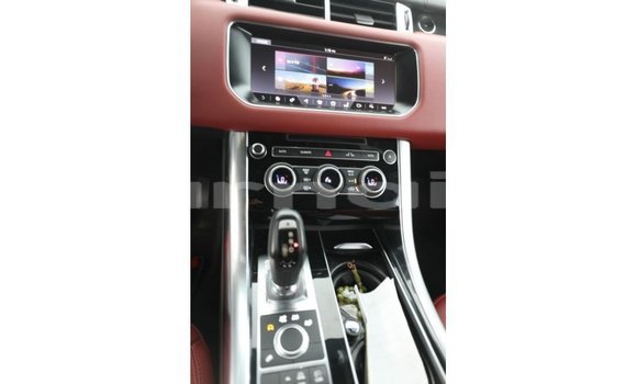 Acheter Import Voiture Land Rover Range Rover Blanc à Import - Dubai, État d'Abia Acheter Import Voiture Land Rover Range Rover Blanc à Import - Dubai, État d'Abia