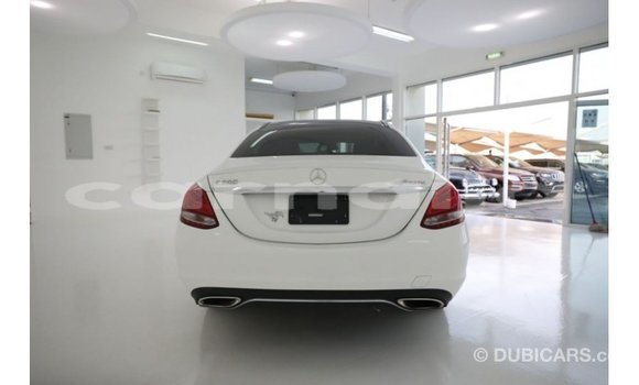 Acheter Import Voiture Mercedes-Benz 190 Blanc à Import - Dubai, État d'Abia Acheter Import Voiture Mercedes-Benz 190 Blanc à Import - Dubai, État d'Abia