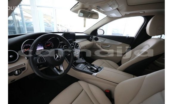 Acheter Import Voiture Mercedes-Benz 190 Blanc à Import - Dubai, État d'Abia Acheter Import Voiture Mercedes-Benz 190 Blanc à Import - Dubai, État d'Abia