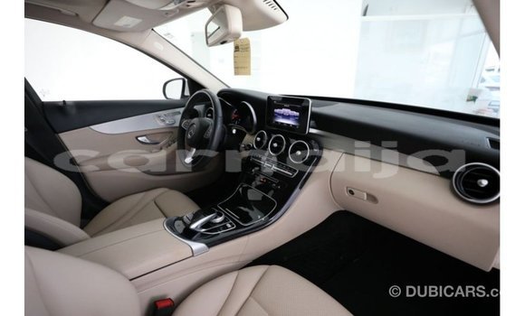 Acheter Import Voiture Mercedes-Benz 190 Blanc à Import - Dubai, État d'Abia Acheter Import Voiture Mercedes-Benz 190 Blanc à Import - Dubai, État d'Abia