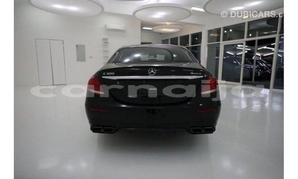 Acheter Import Voiture Mercedes-Benz 190 Noir à Import - Dubai, État d'Abia Acheter Import Voiture Mercedes-Benz 190 Noir à Import - Dubai, État d'Abia