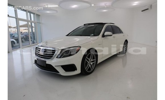 Buy Import Mercedes-Benz 250 White Car in Import - Dubai in Abia State Buy Import Mercedes-Benz 250 White Car in Import - Dubai in Abia State