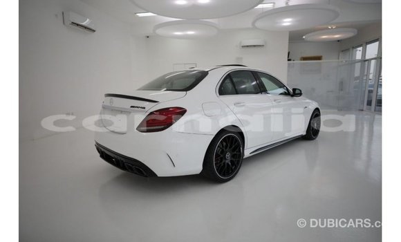 Acheter Import Voiture Mercedes-Benz 190 Blanc à Import - Dubai, État d'Abia Acheter Import Voiture Mercedes-Benz 190 Blanc à Import - Dubai, État d'Abia