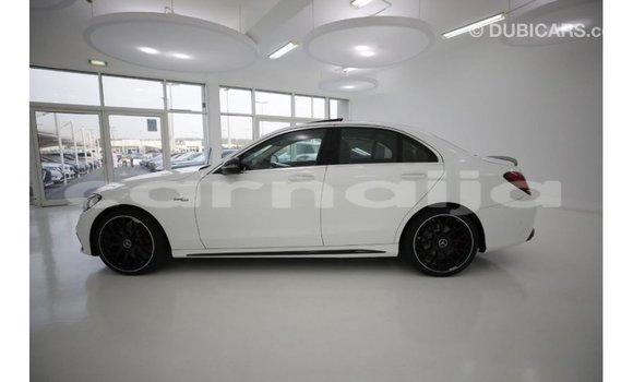 Acheter Import Voiture Mercedes-Benz 190 Blanc à Import - Dubai, État d'Abia Acheter Import Voiture Mercedes-Benz 190 Blanc à Import - Dubai, État d'Abia