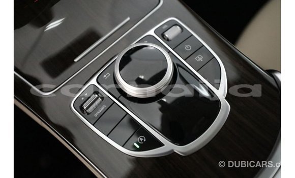 Acheter Import Voiture Mercedes-Benz 190 Blanc à Import - Dubai, État d'Abia Acheter Import Voiture Mercedes-Benz 190 Blanc à Import - Dubai, État d'Abia