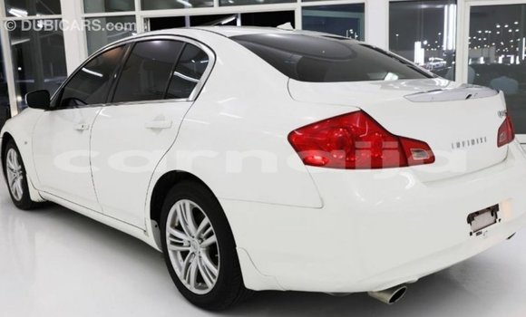 Buy Import Infiniti Q White Car in Import - Dubai in Abia State Buy Import Infiniti Q White Car in Import - Dubai in Abia State