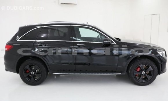 Acheter Import Voiture Mercedes-Benz GLC Noir à Import - Dubai, État d'Abia Acheter Import Voiture Mercedes-Benz GLC Noir à Import - Dubai, État d'Abia
