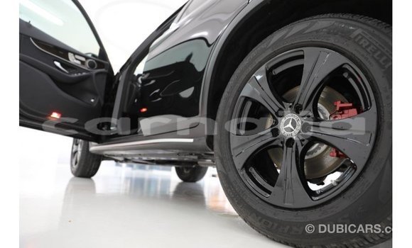 Acheter Import Voiture Mercedes-Benz GLC Noir à Import - Dubai, État d'Abia Acheter Import Voiture Mercedes-Benz GLC Noir à Import - Dubai, État d'Abia