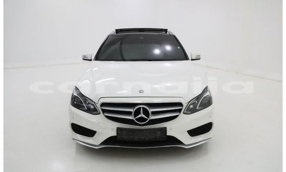 Buy Import Mercedes-Benz 190 White Car in Import - Dubai in Abia State Buy Import Mercedes-Benz 190 White Car in Import - Dubai in Abia State
