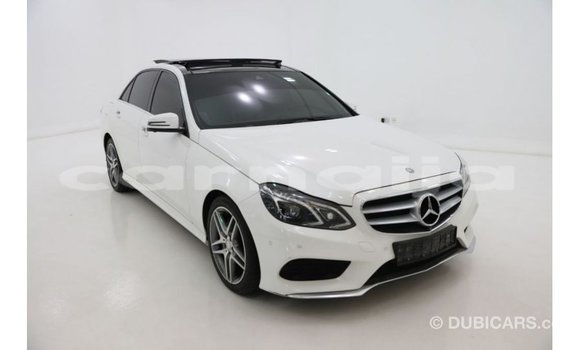 Buy Import Mercedes-Benz 190 White Car in Import - Dubai in Abia State Buy Import Mercedes-Benz 190 White Car in Import - Dubai in Abia State