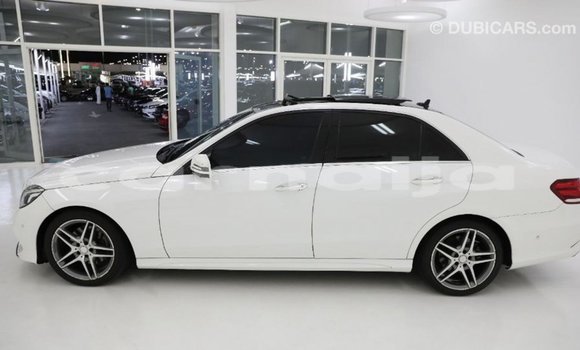 Buy Import Mercedes-Benz 190 White Car in Import - Dubai in Abia State Buy Import Mercedes-Benz 190 White Car in Import - Dubai in Abia State