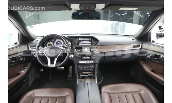 Buy Import Mercedes-Benz 190 White Car in Import - Dubai in Abia State Buy Import Mercedes-Benz 190 White Car in Import - Dubai in Abia State