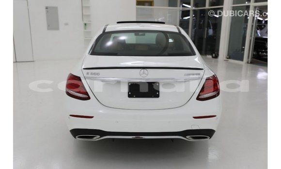 Buy Import Mercedes-Benz 190 White Car in Import - Dubai in Abia State Buy Import Mercedes-Benz 190 White Car in Import - Dubai in Abia State