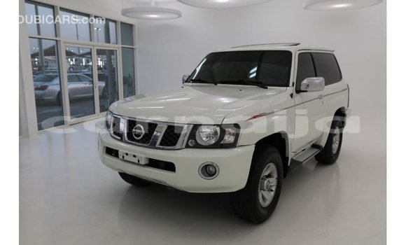 Buy Import Nissan Patrol White Car in Import - Dubai in Abia State Buy Import Nissan Patrol White Car in Import - Dubai in Abia State
