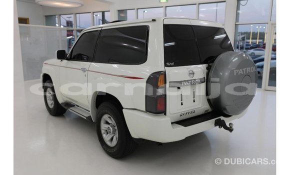 Buy Import Nissan Patrol White Car in Import - Dubai in Abia State Buy Import Nissan Patrol White Car in Import - Dubai in Abia State