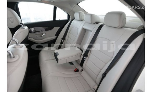 Buy Import Mercedes-Benz 190 White Car in Import - Dubai in Abia State Buy Import Mercedes-Benz 190 White Car in Import - Dubai in Abia State