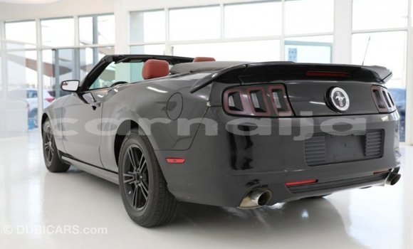 Acheter Import Voiture Ford Mustang Noir à Import - Dubai, État d'Abia Acheter Import Voiture Ford Mustang Noir à Import - Dubai, État d'Abia