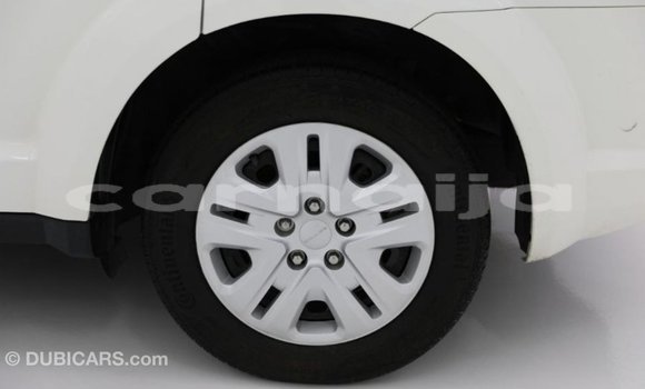 Buy Import Dodge Journey White Car in Import - Dubai in Abia State Buy Import Dodge Journey White Car in Import - Dubai in Abia State