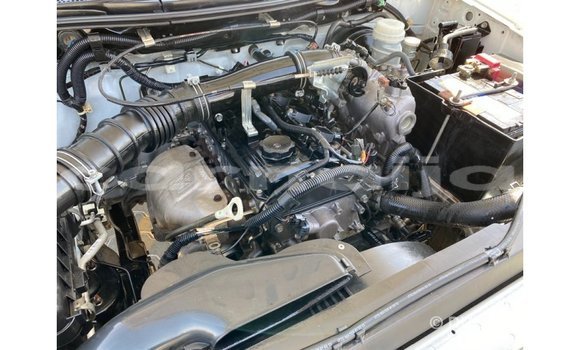 Buy Import Mitsubishi L200 White Car in Import - Dubai in Abia State Buy Import Mitsubishi L200 White Car in Import - Dubai in Abia State