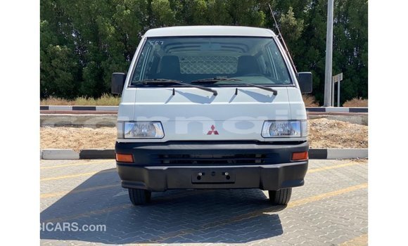 Buy Import Mitsubishi Van White Truck in Import - Dubai in Abia State Buy Import Mitsubishi Van White Truck in Import - Dubai in Abia State