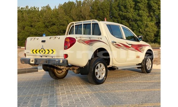 Acheter Import Voiture Mitsubishi L200 Blanc à Import - Dubai, État d'Abia Acheter Import Voiture Mitsubishi L200 Blanc à Import - Dubai, État d'Abia