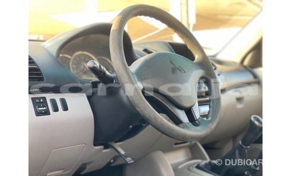 Acheter Import Voiture Mitsubishi L200 Blanc à Import - Dubai, État d'Abia Acheter Import Voiture Mitsubishi L200 Blanc à Import - Dubai, État d'Abia