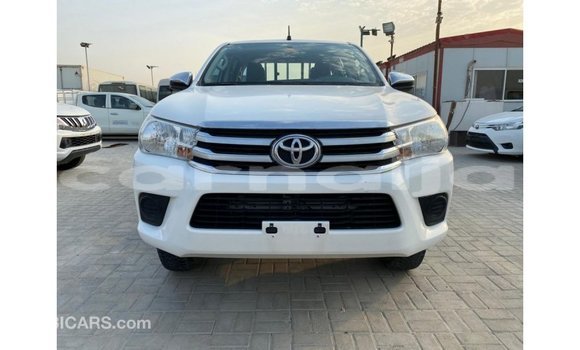 Acheter Import Voiture Toyota Hilux Blanc à Import - Dubai, État d'Abia Acheter Import Voiture Toyota Hilux Blanc à Import - Dubai, État d'Abia