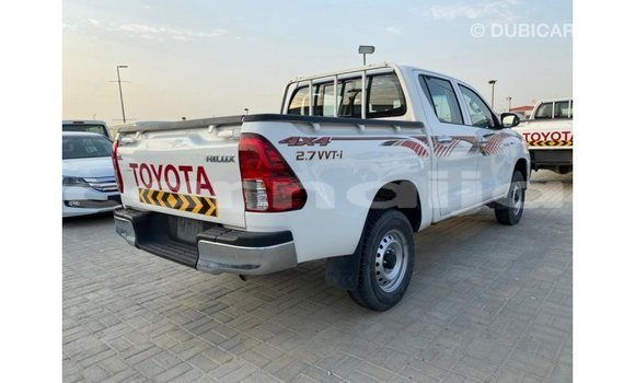 Acheter Import Voiture Toyota Hilux Blanc à Import - Dubai, État d'Abia Acheter Import Voiture Toyota Hilux Blanc à Import - Dubai, État d'Abia