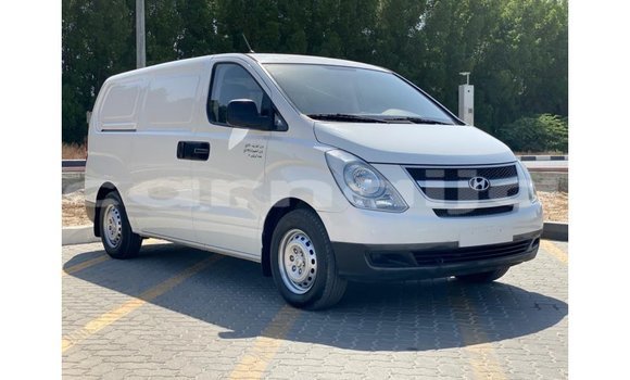 Acheter Import Voiture Hyundai Accent Blanc à Import - Dubai, État d'Abia Acheter Import Voiture Hyundai Accent Blanc à Import - Dubai, État d'Abia