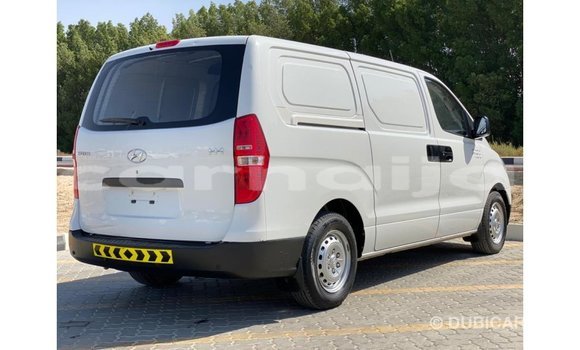 Acheter Import Voiture Hyundai Accent Blanc à Import - Dubai, État d'Abia Acheter Import Voiture Hyundai Accent Blanc à Import - Dubai, État d'Abia