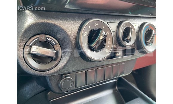 Buy Import Toyota Hilux White Car in Import - Dubai in Abia State Buy Import Toyota Hilux White Car in Import - Dubai in Abia State