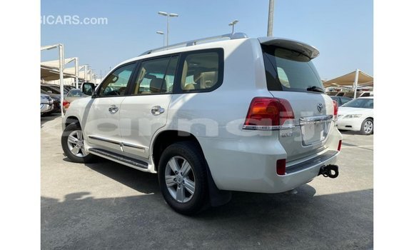 Buy Import Toyota Land Cruiser White Car in Import - Dubai in Abia State Buy Import Toyota Land Cruiser White Car in Import - Dubai in Abia State