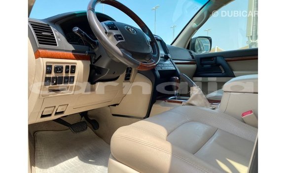 Buy Import Toyota Land Cruiser White Car in Import - Dubai in Abia State Buy Import Toyota Land Cruiser White Car in Import - Dubai in Abia State