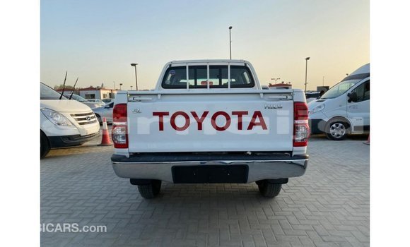 Buy Import Toyota Hilux White Car in Import - Dubai in Abia State Buy Import Toyota Hilux White Car in Import - Dubai in Abia State
