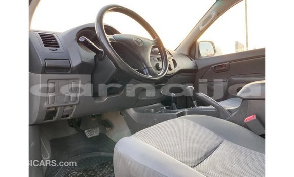 Buy Import Toyota Hilux White Car in Import - Dubai in Abia State Buy Import Toyota Hilux White Car in Import - Dubai in Abia State