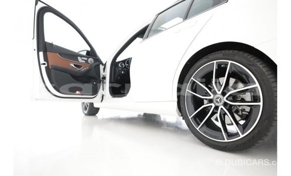 Buy Import Mercedes-Benz 190 White Car in Import - Dubai in Abia State Buy Import Mercedes-Benz 190 White Car in Import - Dubai in Abia State