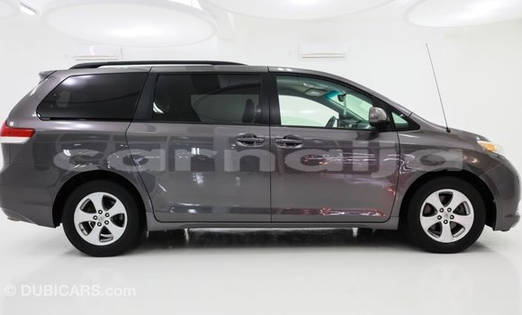 Acheter Import Voiture Toyota Sienna Autre à Import - Dubai, État d'Abia Acheter Import Voiture Toyota Sienna Autre à Import - Dubai, État d'Abia