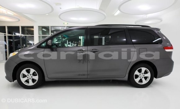 Acheter Import Voiture Toyota Sienna Autre à Import - Dubai, État d'Abia Acheter Import Voiture Toyota Sienna Autre à Import - Dubai, État d'Abia