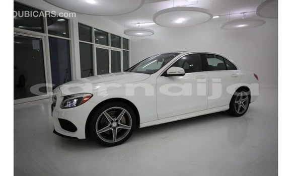 Buy Import Mercedes-Benz 190 White Car in Import - Dubai in Abia State Buy Import Mercedes-Benz 190 White Car in Import - Dubai in Abia State