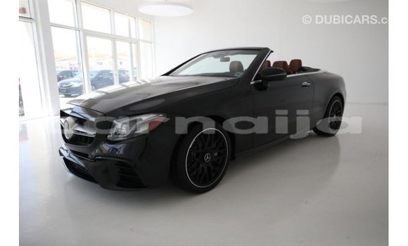 Acheter Import Voiture Mercedes-Benz 190 Noir à Import - Dubai, État d'Abia Acheter Import Voiture Mercedes-Benz 190 Noir à Import - Dubai, État d'Abia