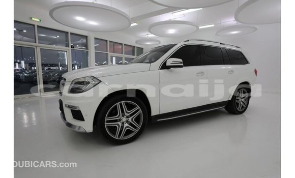 Buy Import Mercedes-Benz 190 White Car in Import - Dubai in Abia State Buy Import Mercedes-Benz 190 White Car in Import - Dubai in Abia State