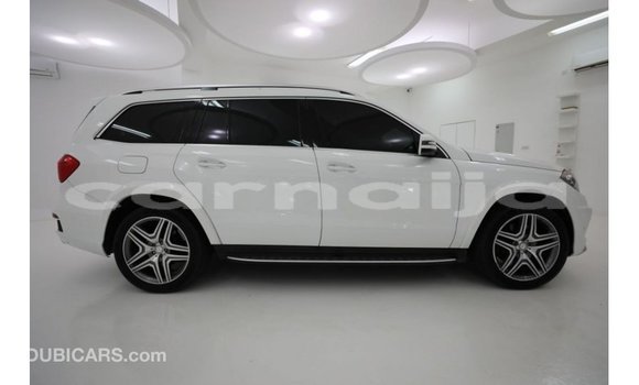 Buy Import Mercedes-Benz 190 White Car in Import - Dubai in Abia State Buy Import Mercedes-Benz 190 White Car in Import - Dubai in Abia State