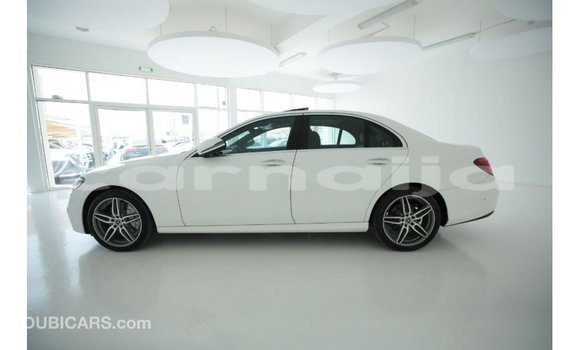Buy Import Mercedes-Benz 190 White Car in Import - Dubai in Abia State Buy Import Mercedes-Benz 190 White Car in Import - Dubai in Abia State