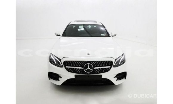 Acheter Import Voiture Mercedes-Benz 190 Blanc à Import - Dubai, État d'Abia Acheter Import Voiture Mercedes-Benz 190 Blanc à Import - Dubai, État d'Abia