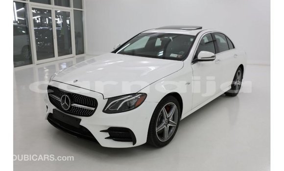 Acheter Import Voiture Mercedes-Benz 190 Blanc à Import - Dubai, État d'Abia Acheter Import Voiture Mercedes-Benz 190 Blanc à Import - Dubai, État d'Abia