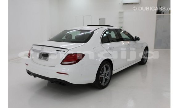 Acheter Import Voiture Mercedes-Benz 190 Blanc à Import - Dubai, État d'Abia Acheter Import Voiture Mercedes-Benz 190 Blanc à Import - Dubai, État d'Abia