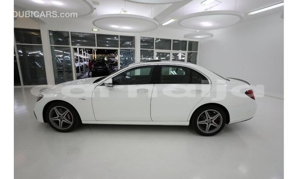 Acheter Import Voiture Mercedes-Benz 190 Blanc à Import - Dubai, État d'Abia Acheter Import Voiture Mercedes-Benz 190 Blanc à Import - Dubai, État d'Abia