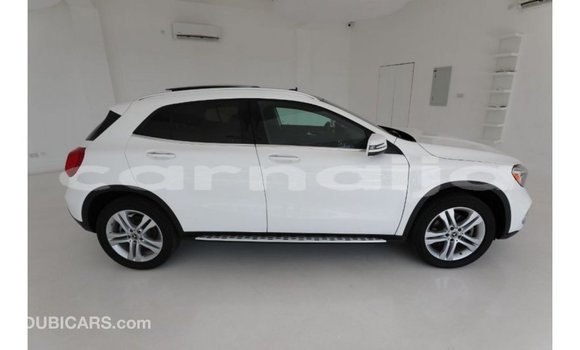 Buy Import Mercedes-Benz 250 White Car in Import - Dubai in Abia State Buy Import Mercedes-Benz 250 White Car in Import - Dubai in Abia State