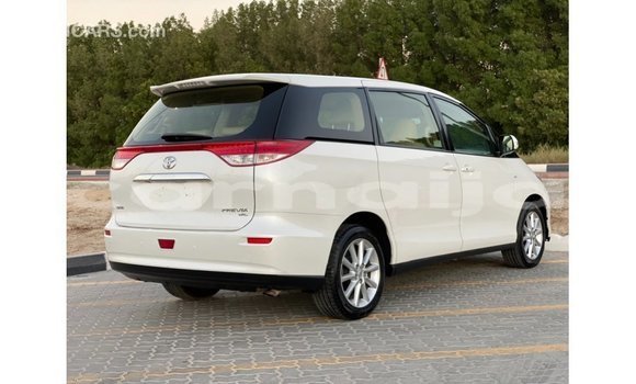 Buy Import Toyota Previa White Car in Import - Dubai in Abia State Buy Import Toyota Previa White Car in Import - Dubai in Abia State