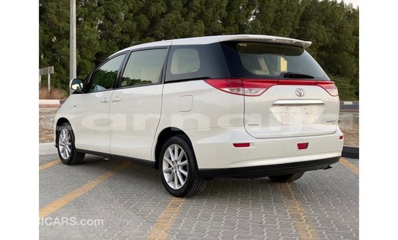 Buy Import Toyota Previa White Car in Import - Dubai in Abia State Buy Import Toyota Previa White Car in Import - Dubai in Abia State